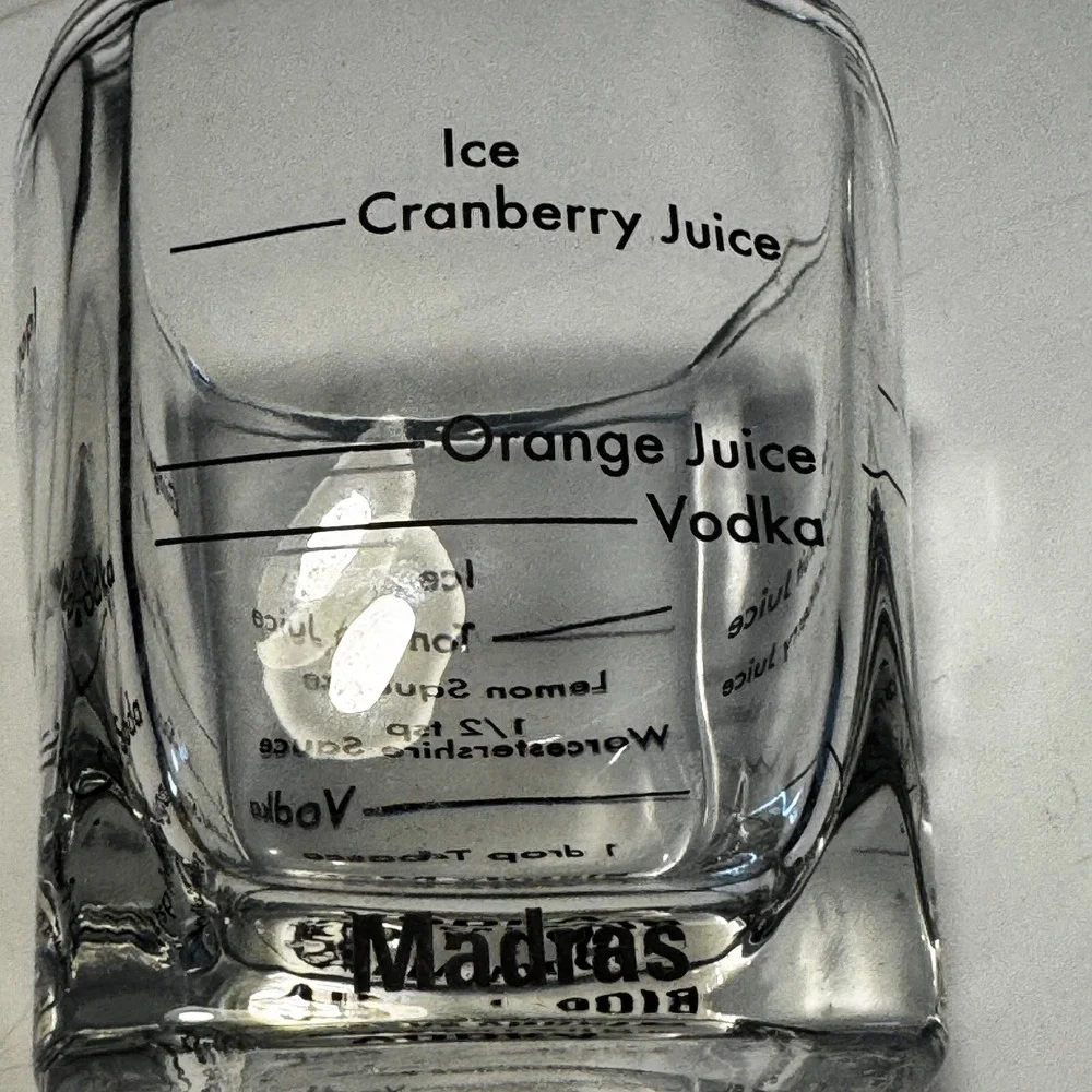 Kikkerland Bartending Rocks‎ Glasses Set of 2 & 8 Recipes